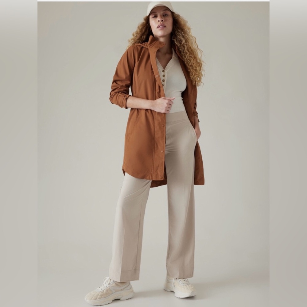 Athleta Rainout Sutro Long Trench